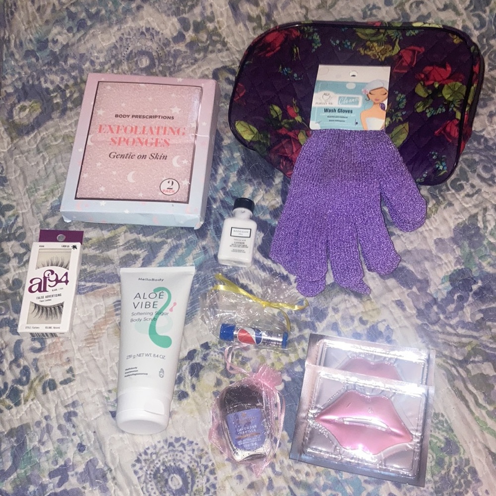 Skin Care Beauty Bundle Bag - $70+ Value! NWT